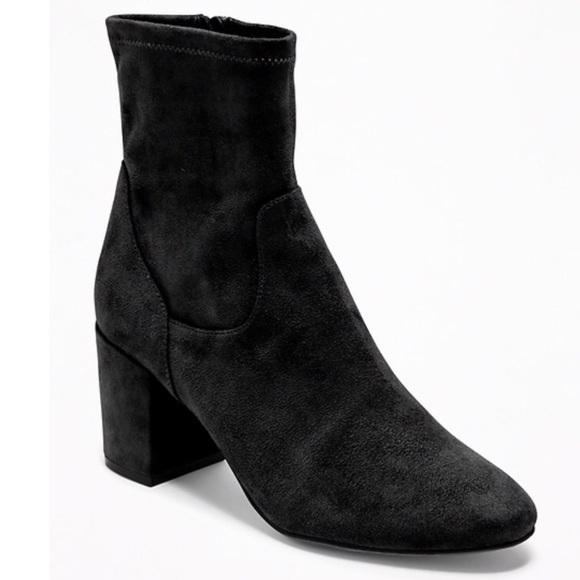 🌟Price Drop🌟Faux-Suede Black Block-Heel Boots - Picture 2 of 5